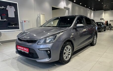 KIA Rio IV, 2018 год, 1 000 000 рублей, 1 фотография