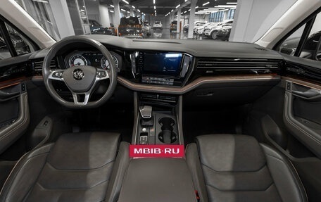 Volkswagen Touareg III, 2020 год, 4 590 000 рублей, 8 фотография