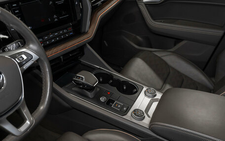 Volkswagen Touareg III, 2020 год, 4 590 000 рублей, 18 фотография