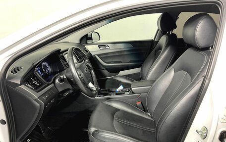 Hyundai Sonata VII, 2019 год, 2 100 000 рублей, 16 фотография