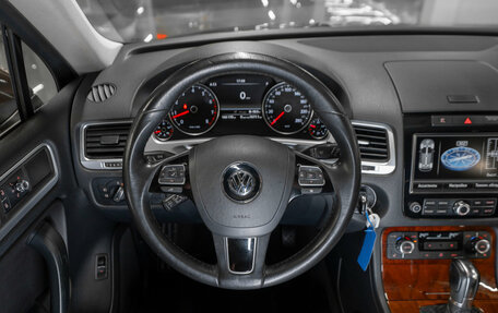 Volkswagen Touareg III, 2012 год, 1 980 000 рублей, 10 фотография