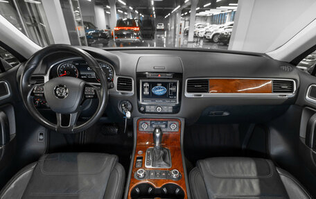 Volkswagen Touareg III, 2012 год, 1 980 000 рублей, 8 фотография