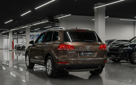 Volkswagen Touareg III, 2012 год, 1 980 000 рублей, 4 фотография