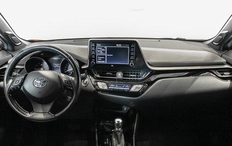 Toyota C-HR I рестайлинг, 2019 год, 2 724 200 рублей, 6 фотография