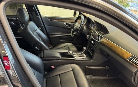 Mercedes-Benz E-Класс, 2009 год, 1 240 000 рублей, 9 фотография