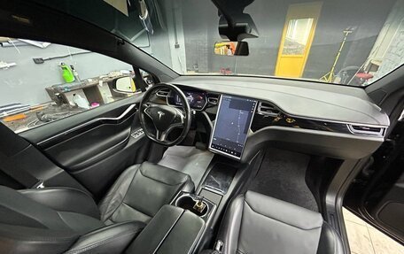 Tesla Model X I, 2017 год, 3 100 000 рублей, 13 фотография