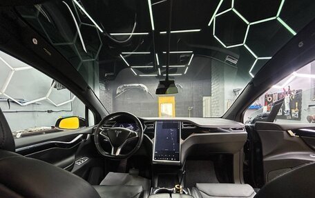 Tesla Model X I, 2017 год, 3 100 000 рублей, 14 фотография