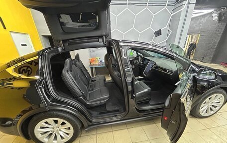 Tesla Model X I, 2017 год, 3 100 000 рублей, 21 фотография
