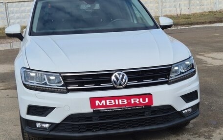 Volkswagen Tiguan II, 2020 год, 3 150 000 рублей, 3 фотография