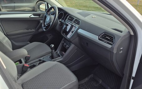 Volkswagen Tiguan II, 2020 год, 3 150 000 рублей, 14 фотография