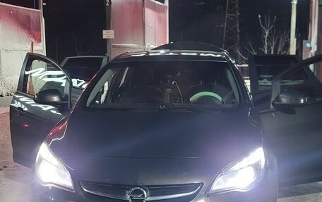 Opel Astra J, 2012 год, 620 000 рублей, 4 фотография