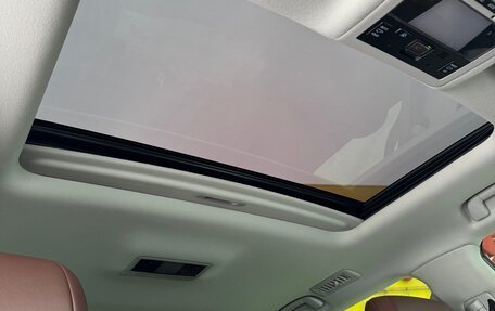 Toyota Land Cruiser 200, 2018 год, 8 700 000 рублей, 5 фотография