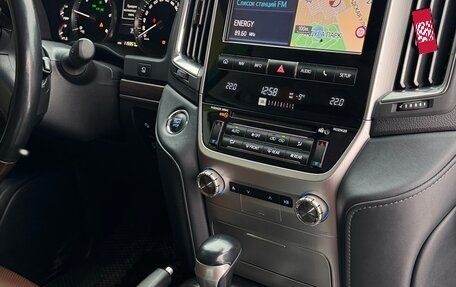 Toyota Land Cruiser 200, 2018 год, 8 700 000 рублей, 7 фотография