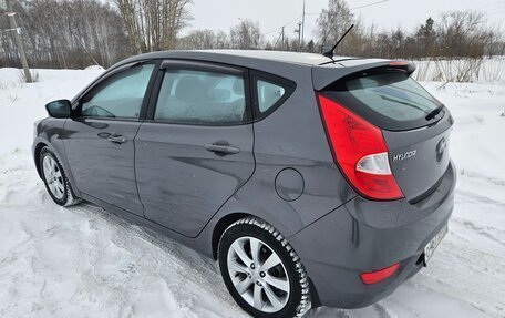 Hyundai Solaris II рестайлинг, 2012 год, 700 000 рублей, 7 фотография