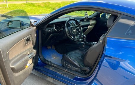 Ford Mustang VI рестайлинг, 2016 год, 3 100 000 рублей, 9 фотография