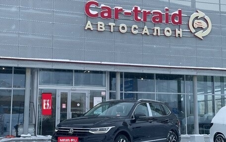 Volkswagen Tiguan II, 2025 год, 3 650 000 рублей, 1 фотография