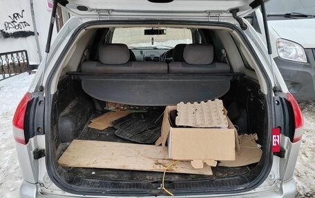 Nissan Wingroad III, 2001 год, 220 000 рублей, 9 фотография