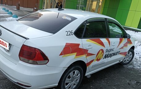 Volkswagen Polo VI (EU Market), 2018 год, 440 000 рублей, 2 фотография