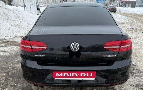 Volkswagen Passat B8 рестайлинг, 2015 год, 1 790 000 рублей, 9 фотография