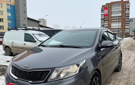 KIA Rio III рестайлинг, 2013 год, 850 000 рублей, 2 фотография