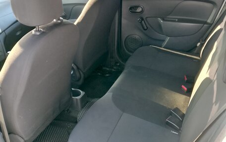 Renault Logan II, 2021 год, 670 000 рублей, 6 фотография