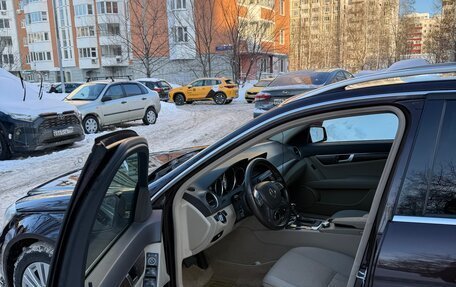 Mercedes-Benz C-Класс, 2011 год, 1 700 000 рублей, 5 фотография