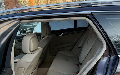 Mercedes-Benz C-Класс, 2011 год, 1 700 000 рублей, 7 фотография