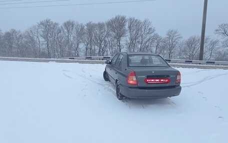 Hyundai Accent II, 2004 год, 350 000 рублей, 3 фотография