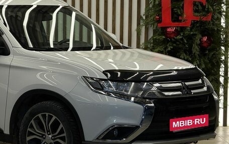 Mitsubishi Outlander III рестайлинг 3, 2018 год, 2 100 000 рублей, 2 фотография