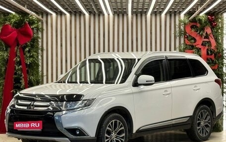 Mitsubishi Outlander III рестайлинг 3, 2018 год, 2 100 000 рублей, 5 фотография