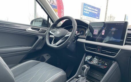 Volkswagen Tiguan II, 2025 год, 3 650 000 рублей, 23 фотография