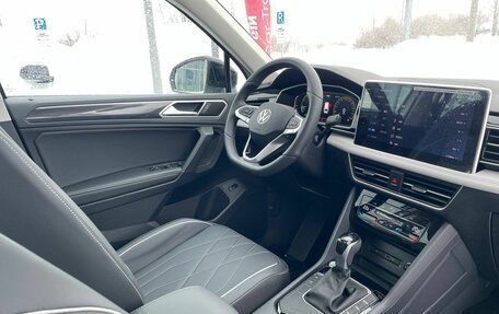 Volkswagen Tiguan II, 2025 год, 3 650 000 рублей, 20 фотография