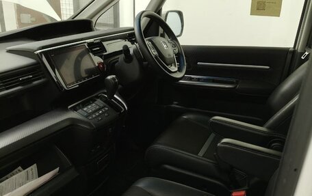 Honda Stepwgn IV, 2021 год, 2 700 000 рублей, 6 фотография