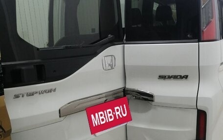 Honda Stepwgn IV, 2021 год, 2 700 000 рублей, 14 фотография