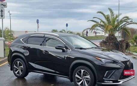 Lexus NX I, 2019 год, 3 890 000 рублей, 5 фотография