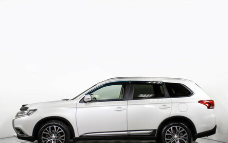 Mitsubishi Outlander III рестайлинг 3, 2018 год, 1 799 000 рублей, 8 фотография