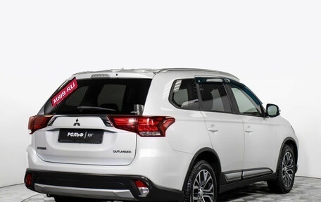 Mitsubishi Outlander III рестайлинг 3, 2018 год, 1 799 000 рублей, 5 фотография