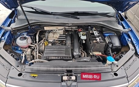 Volkswagen Tiguan II, 2018 год, 2 450 000 рублей, 3 фотография