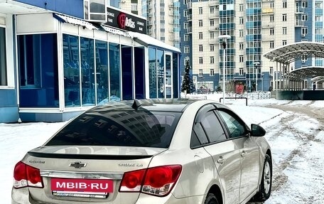Chevrolet Cruze II, 2012 год, 685 000 рублей, 3 фотография