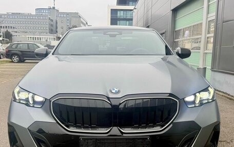 BMW 5 серия, 2025 год, 12 850 000 рублей, 2 фотография