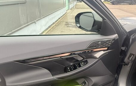 BMW 5 серия, 2025 год, 12 850 000 рублей, 10 фотография