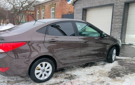 Hyundai Solaris II рестайлинг, 2016 год, 1 180 000 рублей, 3 фотография