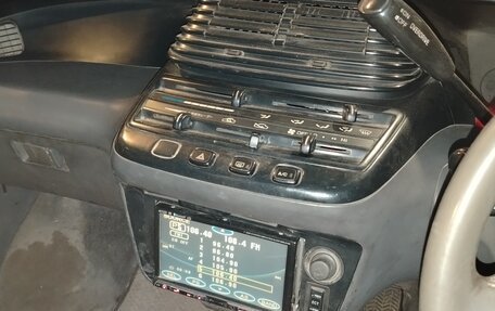 Toyota Estima III рестайлинг -2, 1992 год, 260 000 рублей, 5 фотография