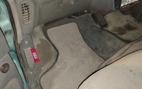 Toyota Estima III рестайлинг -2, 1992 год, 260 000 рублей, 3 фотография