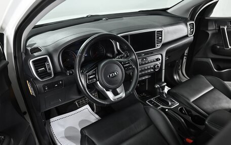 KIA Sportage IV рестайлинг, 2018 год, 1 899 000 рублей, 16 фотография