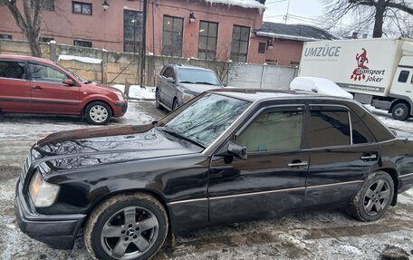 Mercedes-Benz E-Класс, 1995 год, 500 000 рублей, 5 фотография