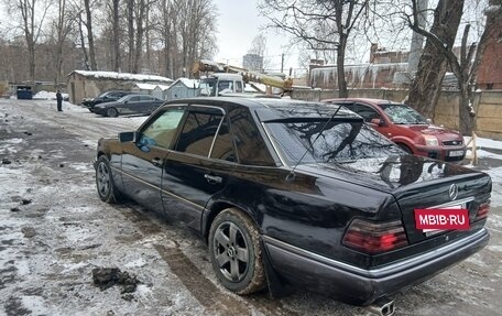 Mercedes-Benz E-Класс, 1995 год, 500 000 рублей, 4 фотография