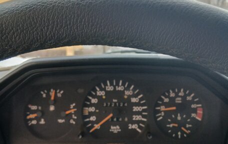 Mercedes-Benz E-Класс, 1995 год, 500 000 рублей, 12 фотография