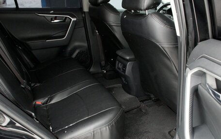 Toyota RAV4, 2019 год, 2 395 000 рублей, 22 фотография