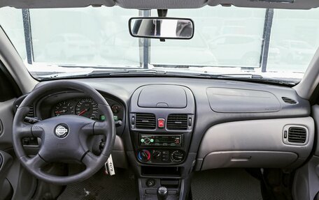 Nissan Almera, 2001 год, 185 000 рублей, 10 фотография